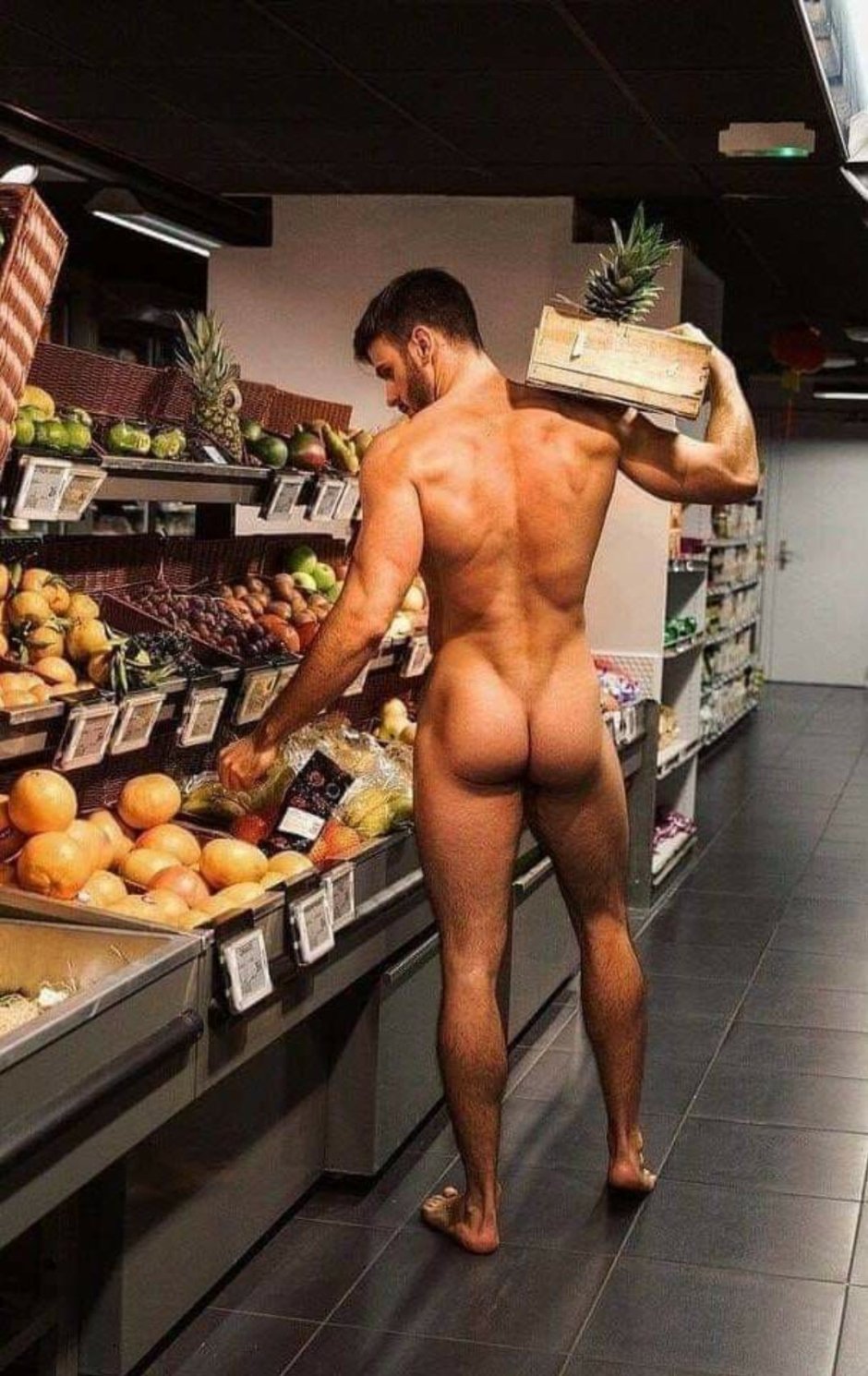 Killian-Belliard Naked without panties