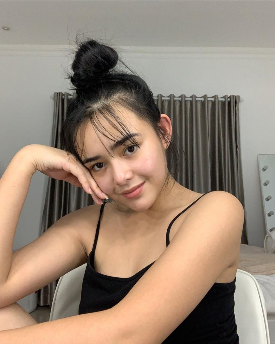 AMANDA KHAMKAEW hot