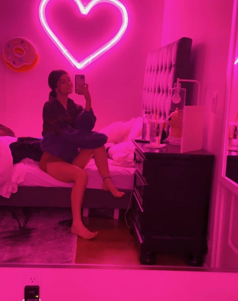 Charlie Damelio aesthetics