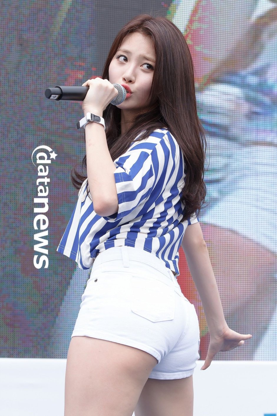 K-POP group Dia