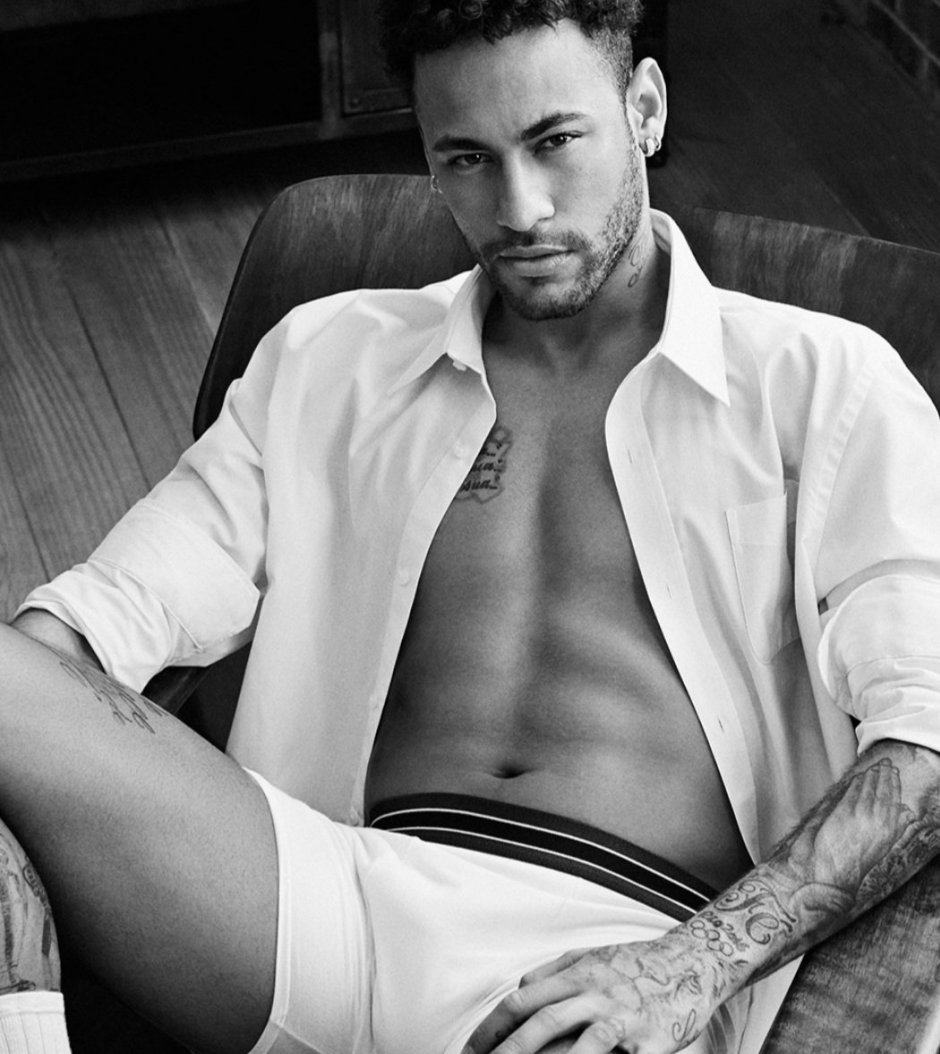 Neymar nude