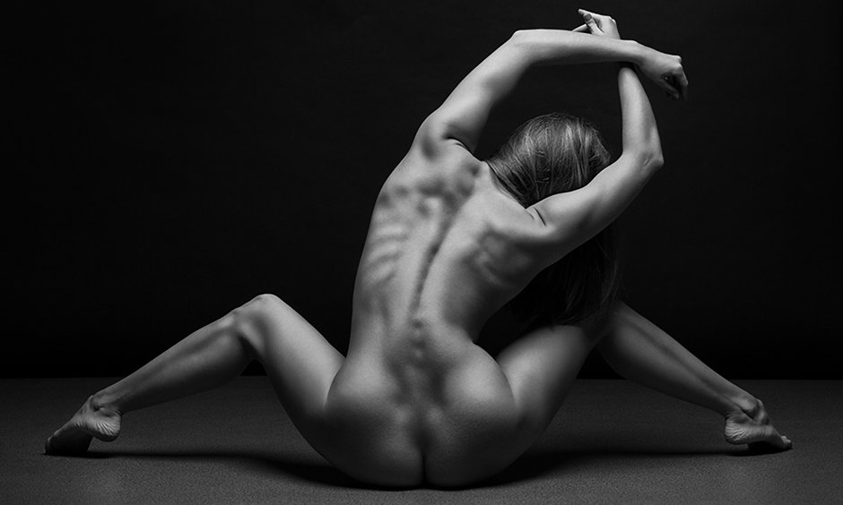 Olga Kobzar striptease