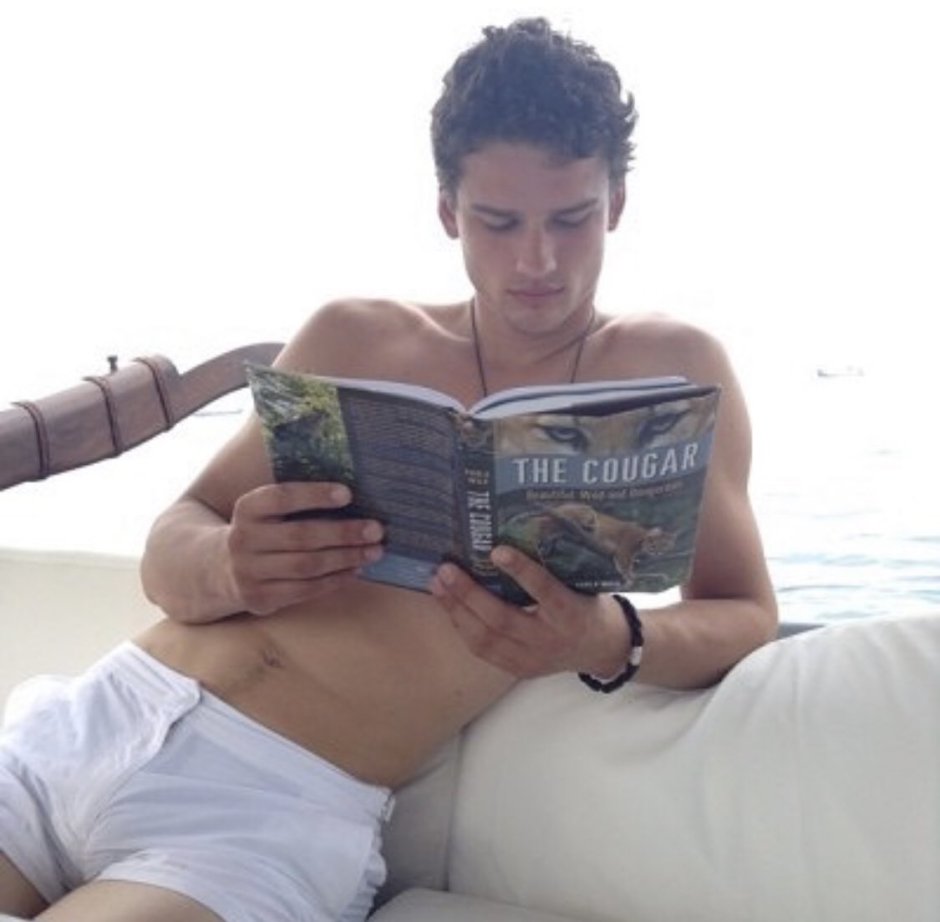 Simon Nessman Model Naked