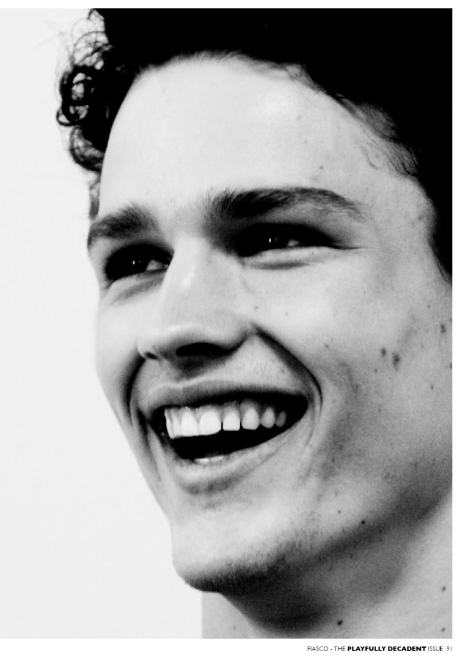 Naked Simon Nessman (Simon Nessman)