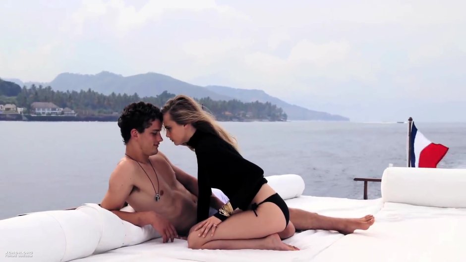 Simon Nessman with a girl