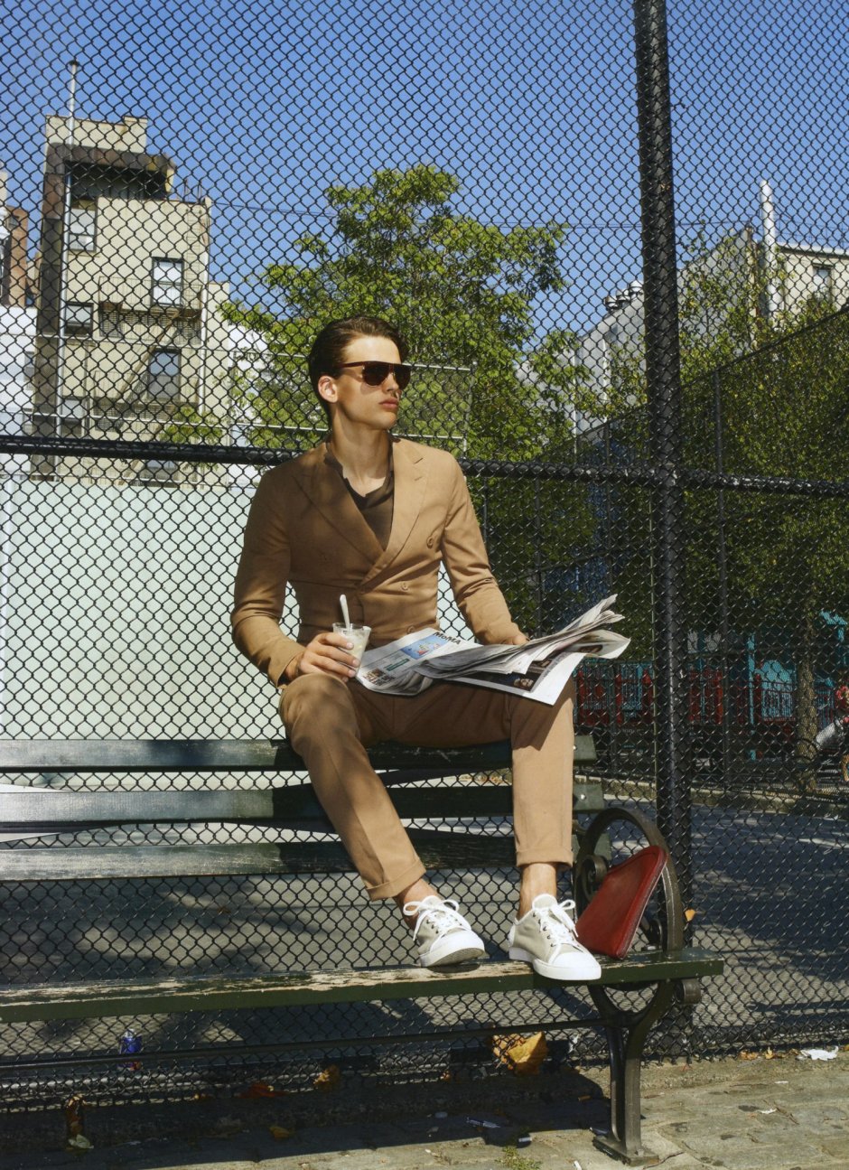 Simon Nessman photo shoot