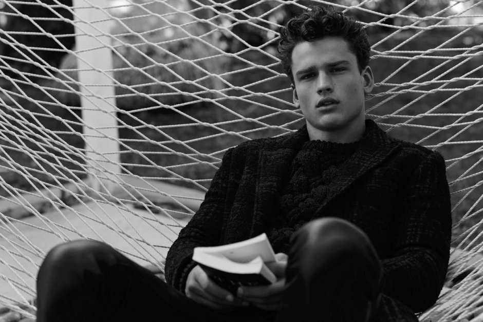 Simon Nessman Blue