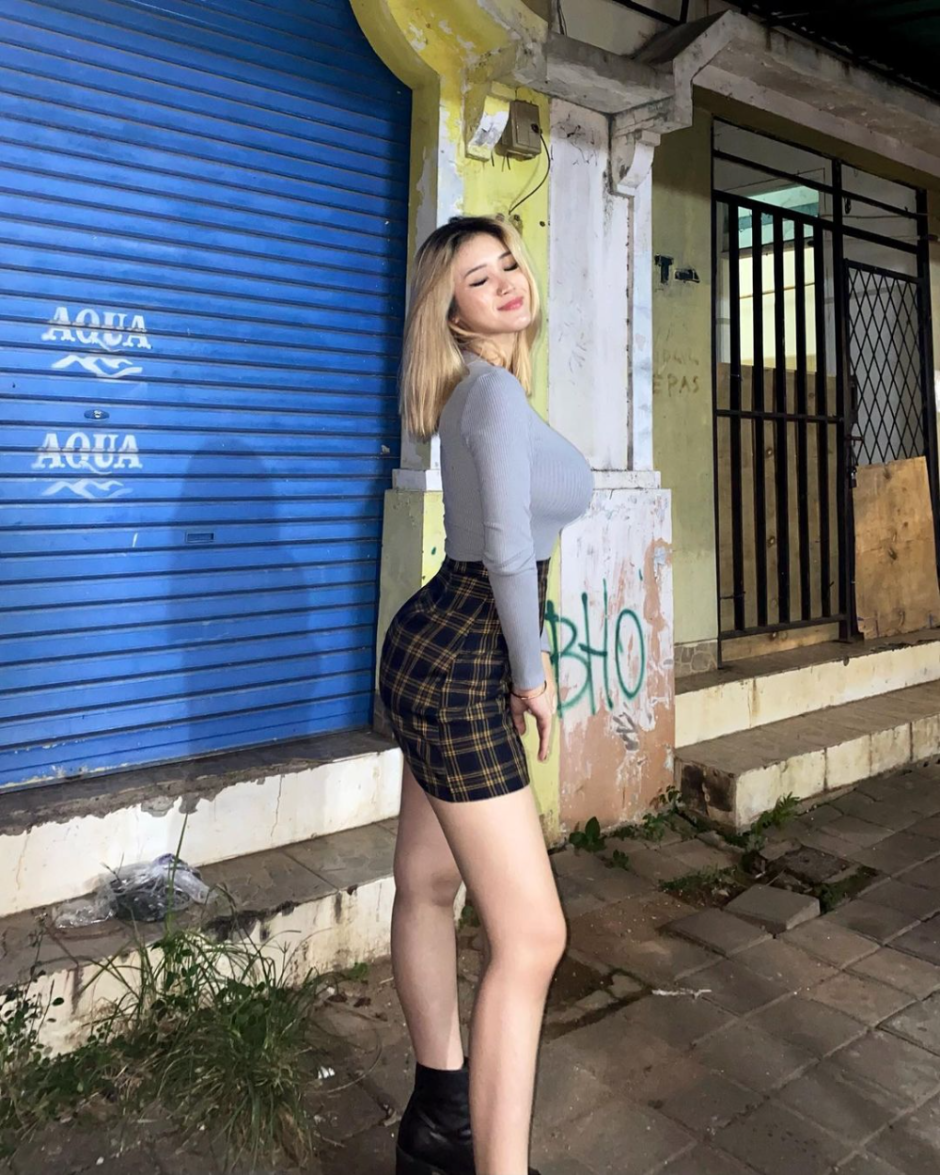 Anatasyakh Hot