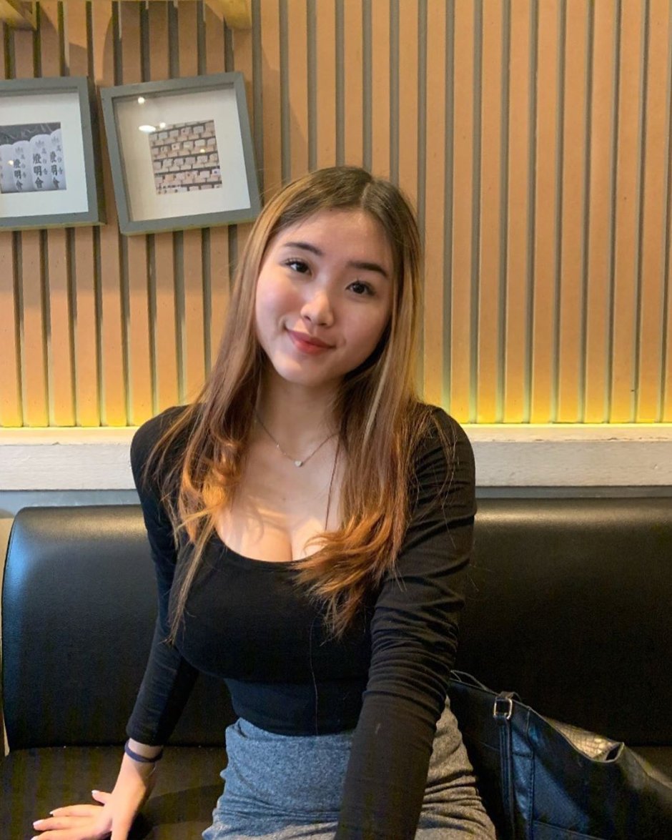 Anastasya Kosasih Hot