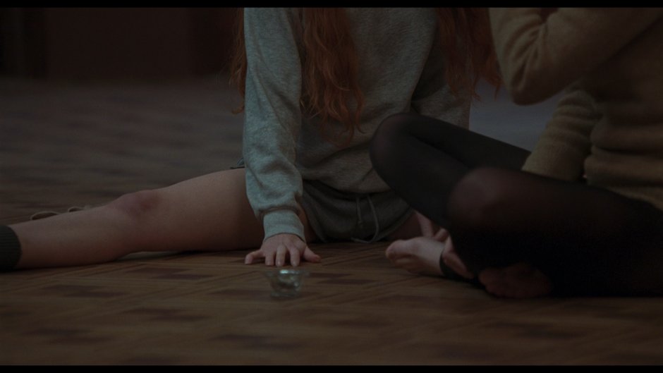 Mia Goth in the film medicine for health