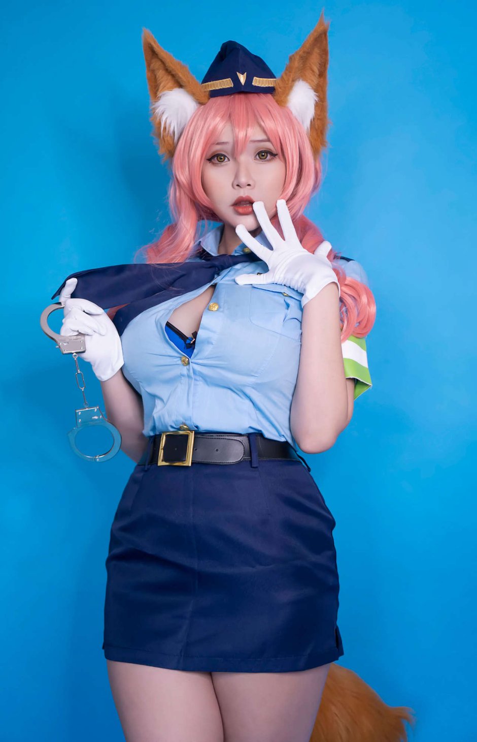 Hana.bunny_bunny cosplay overwatch
