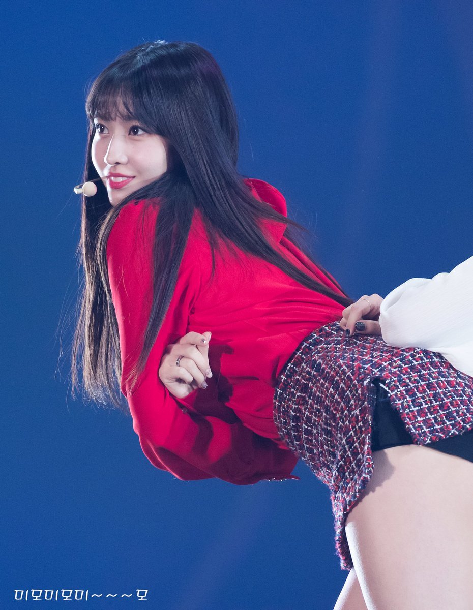 Twisa Hirai Momo Pla