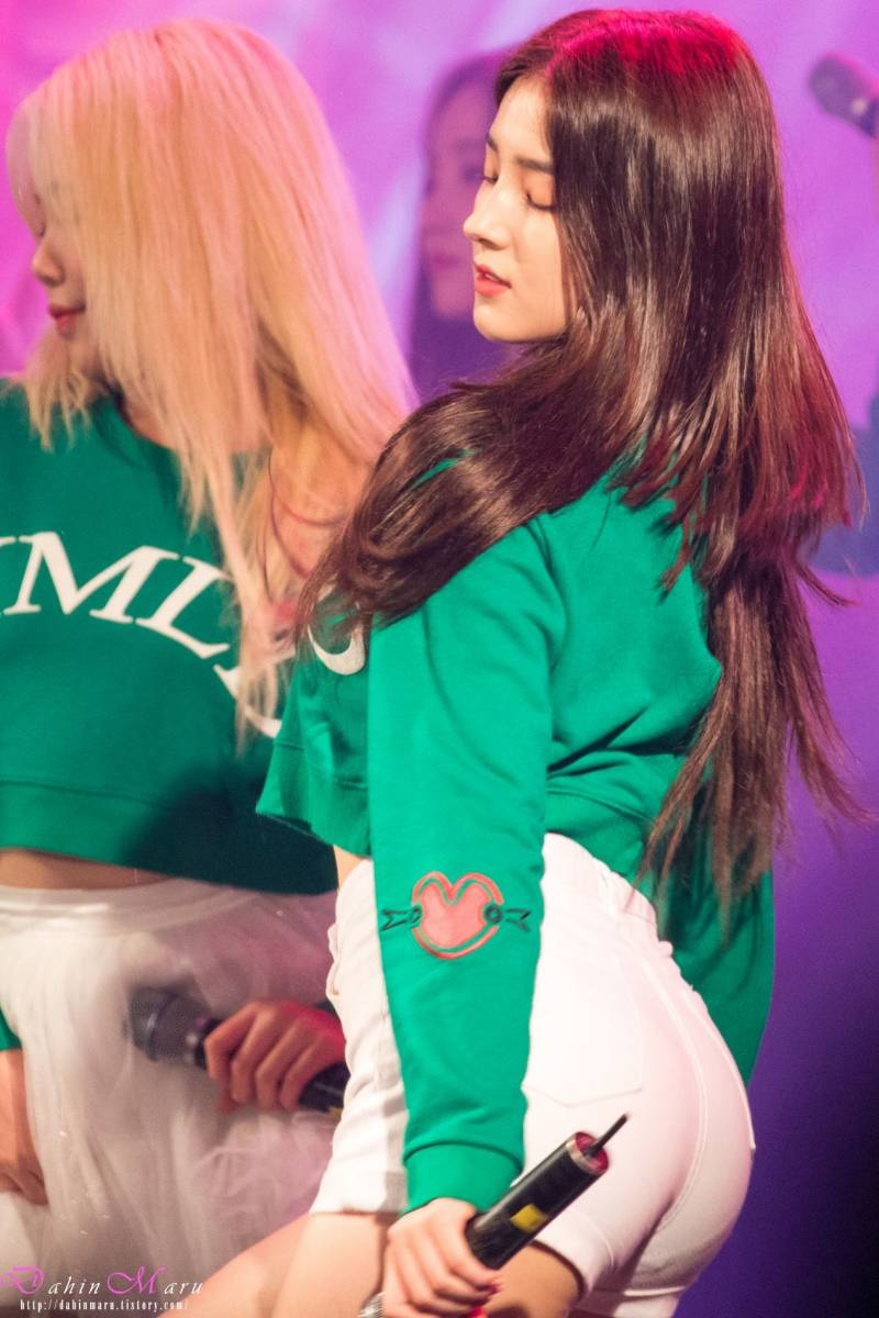 Nancy Jewel McDonie concert