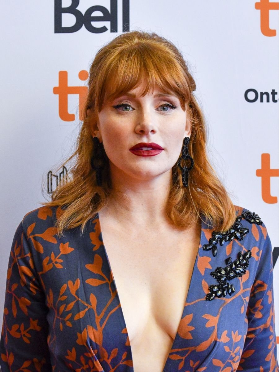 Bryce Dallas Howard Legs