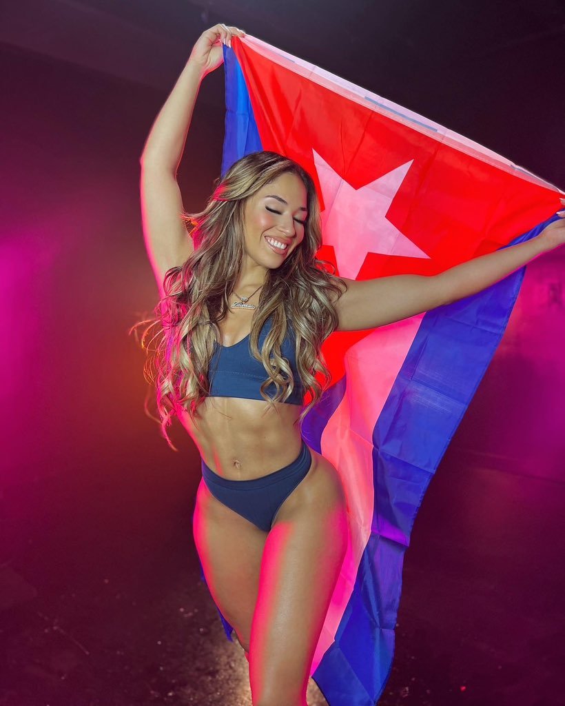 (MMA) Valerie Looda