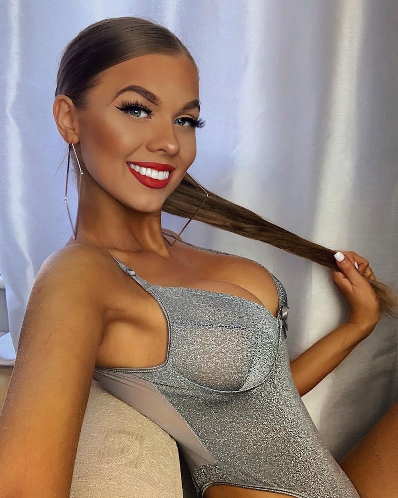 Valeria Bearwolf hot