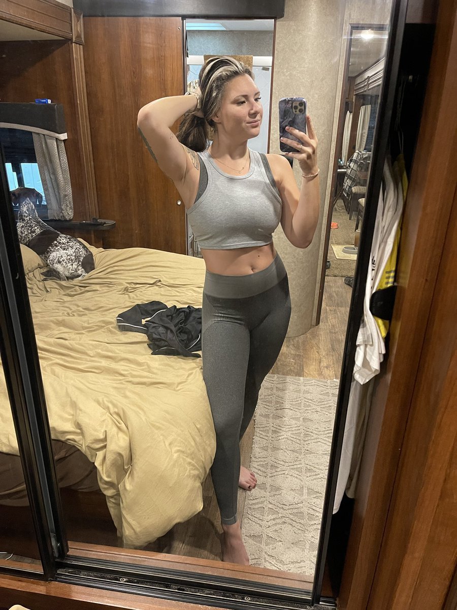 Sofia Reynolds Figure