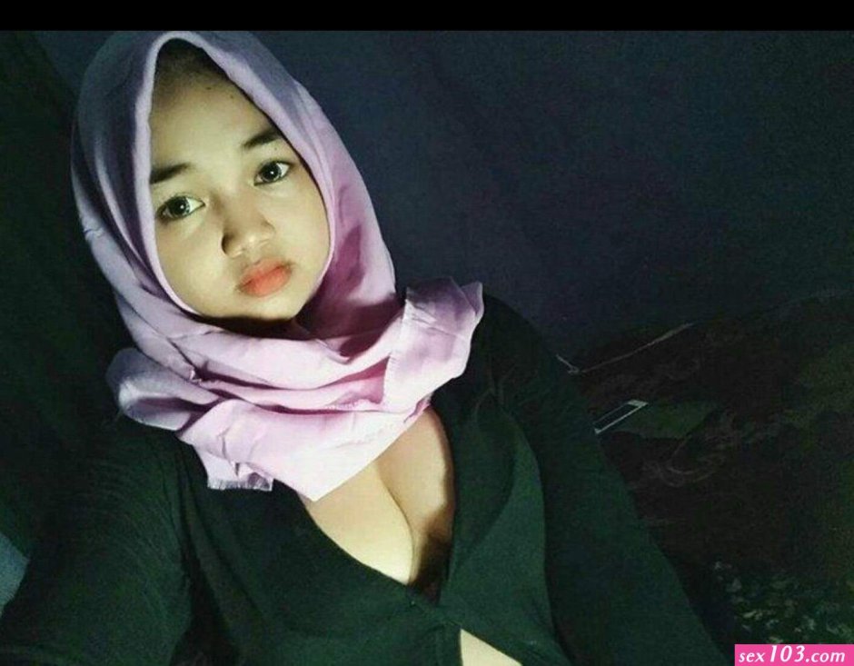 XNXX Alumni SMK 45 Jakarta Dewi Hijab Colok Memek