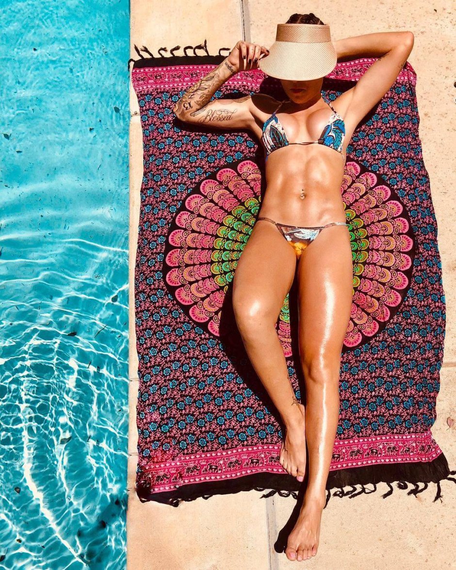 Leticia bufoni bikini