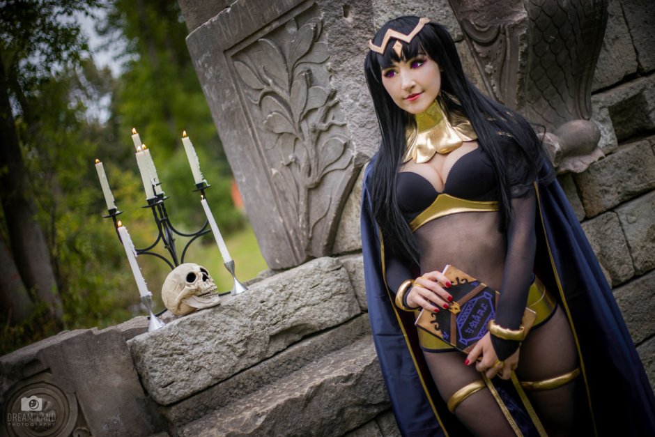 LuxLocosplay drain Patreon