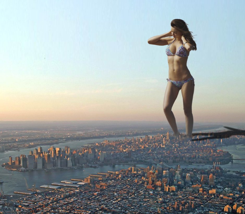 Mega giantess