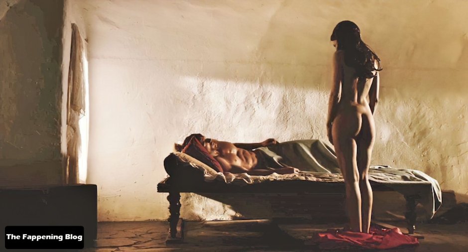 Frida Pinto Naked in films