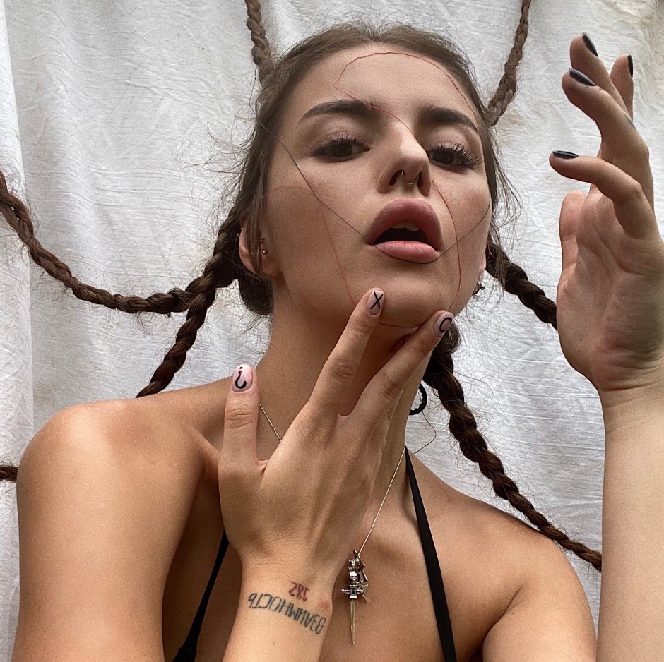 Model Rita Canaeva