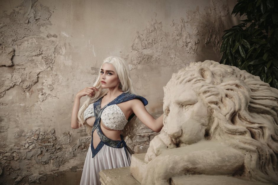 Christina Fink Cosplay Daenerys