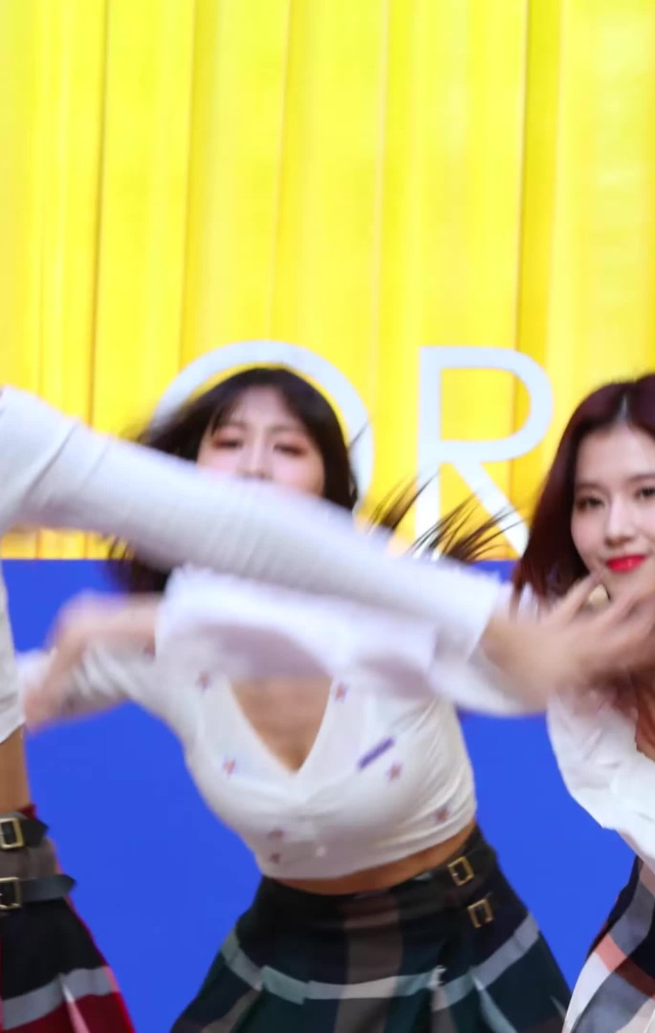 MOMO Twyse breasts