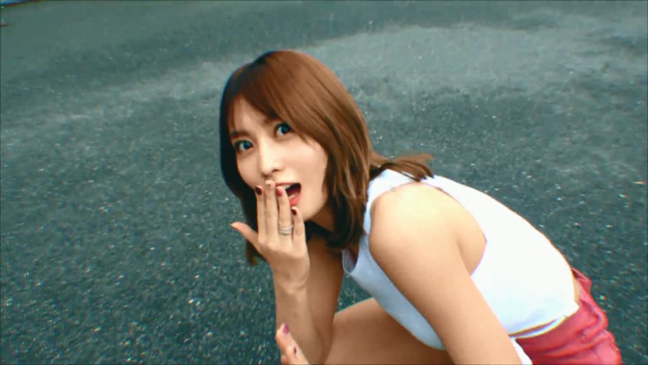Momo Twice Hot Body