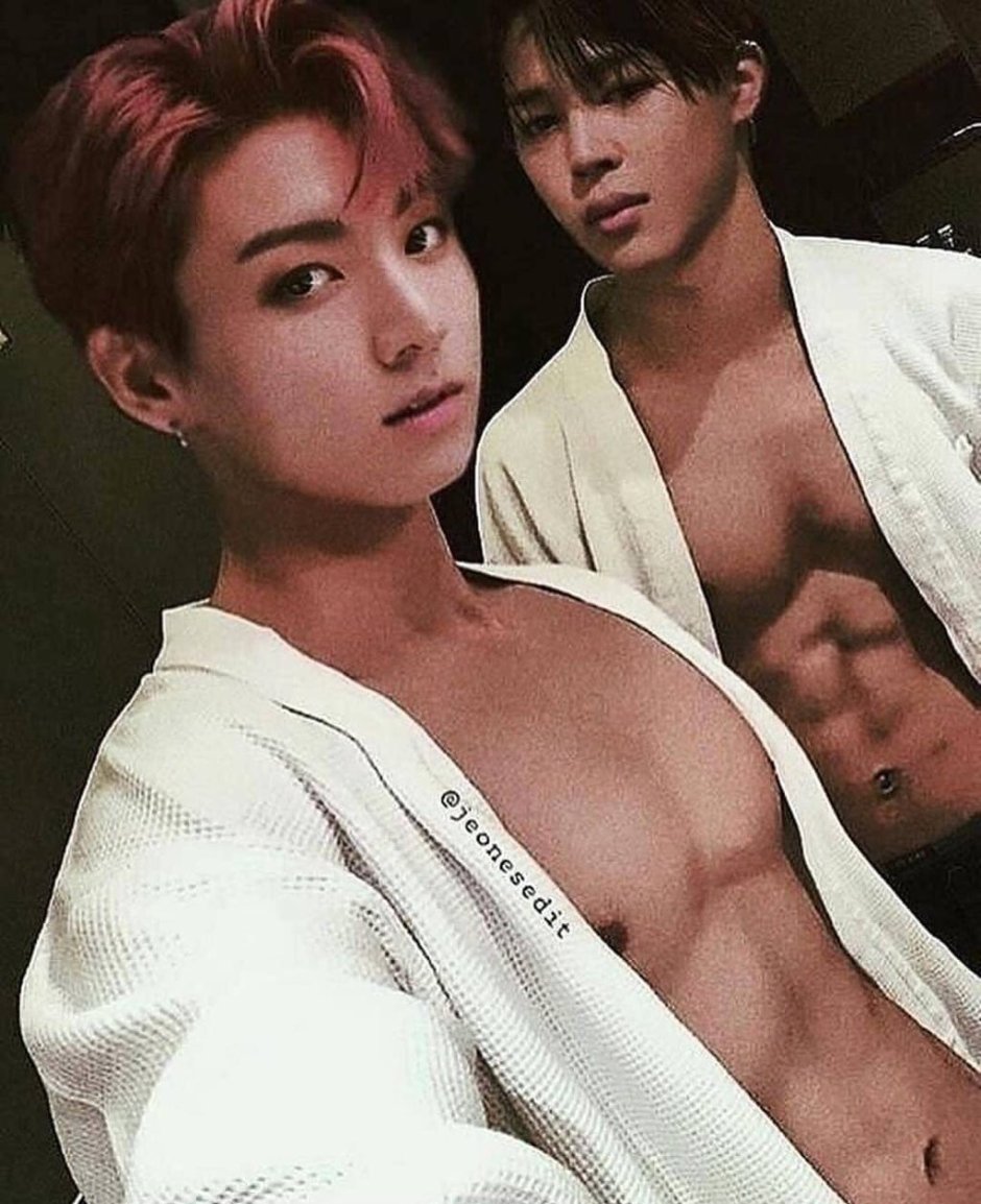 Koreans guys press BTS