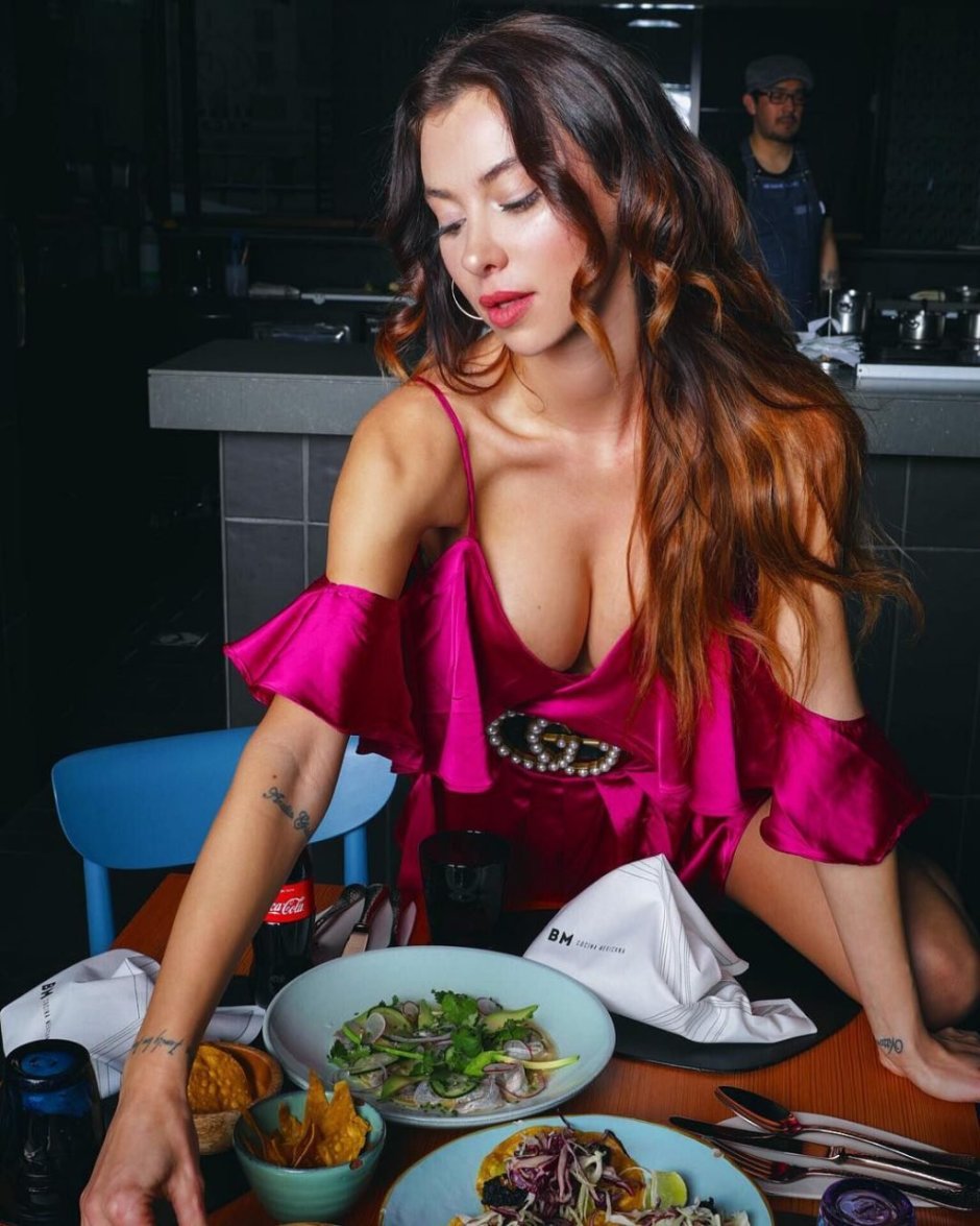 Valentina Fradgard is naked