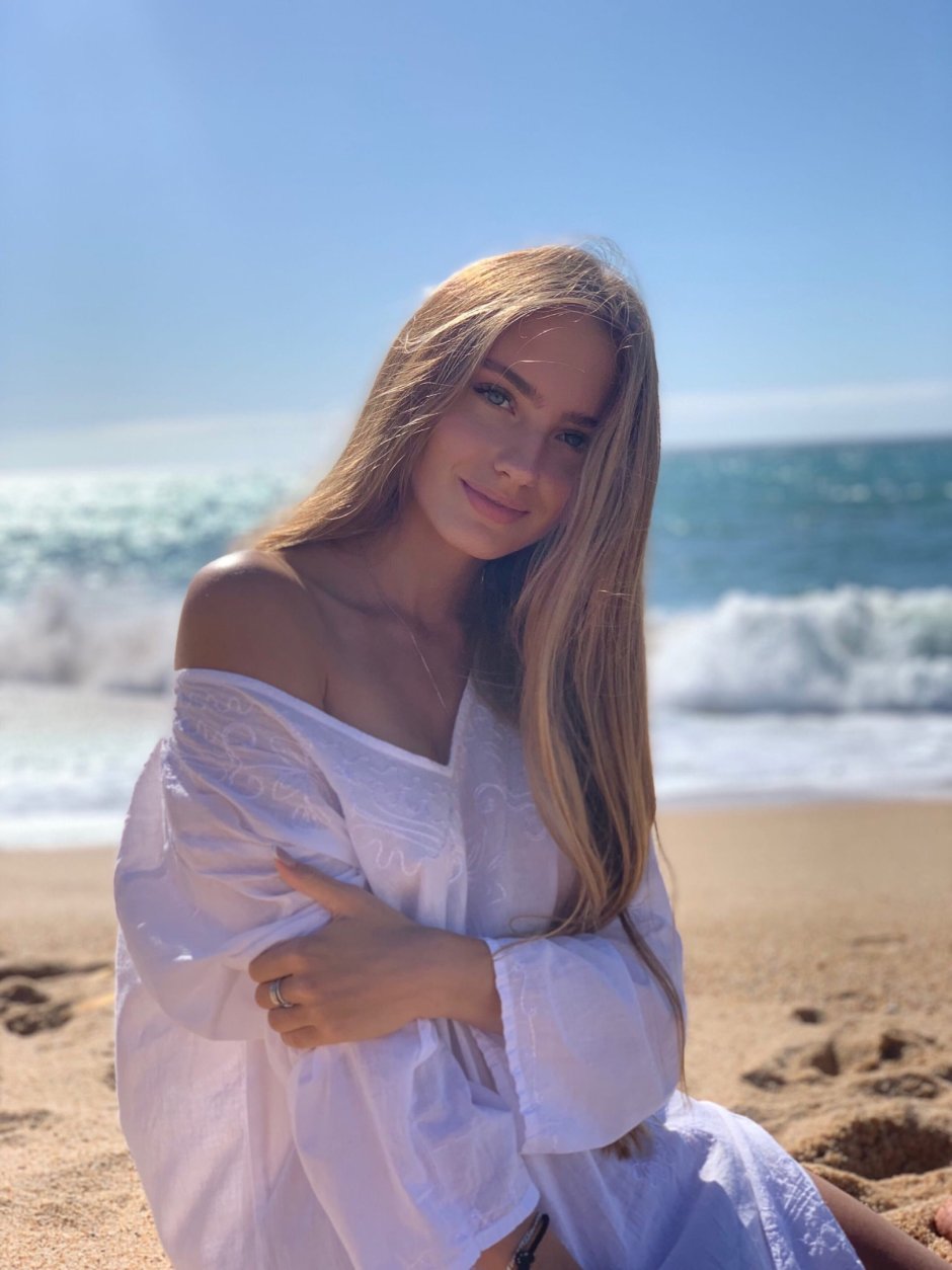 Julia Resent Feet