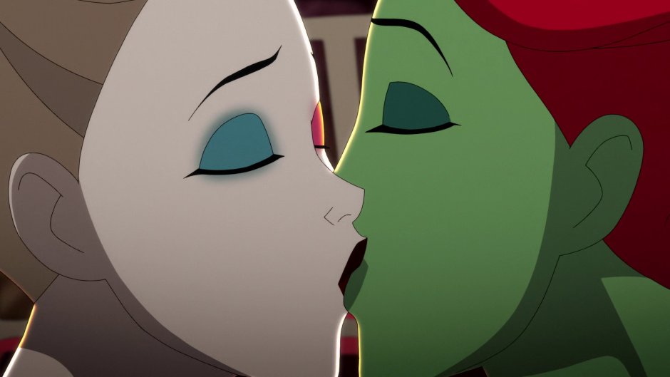 Harley Quinn Multiurian kiss