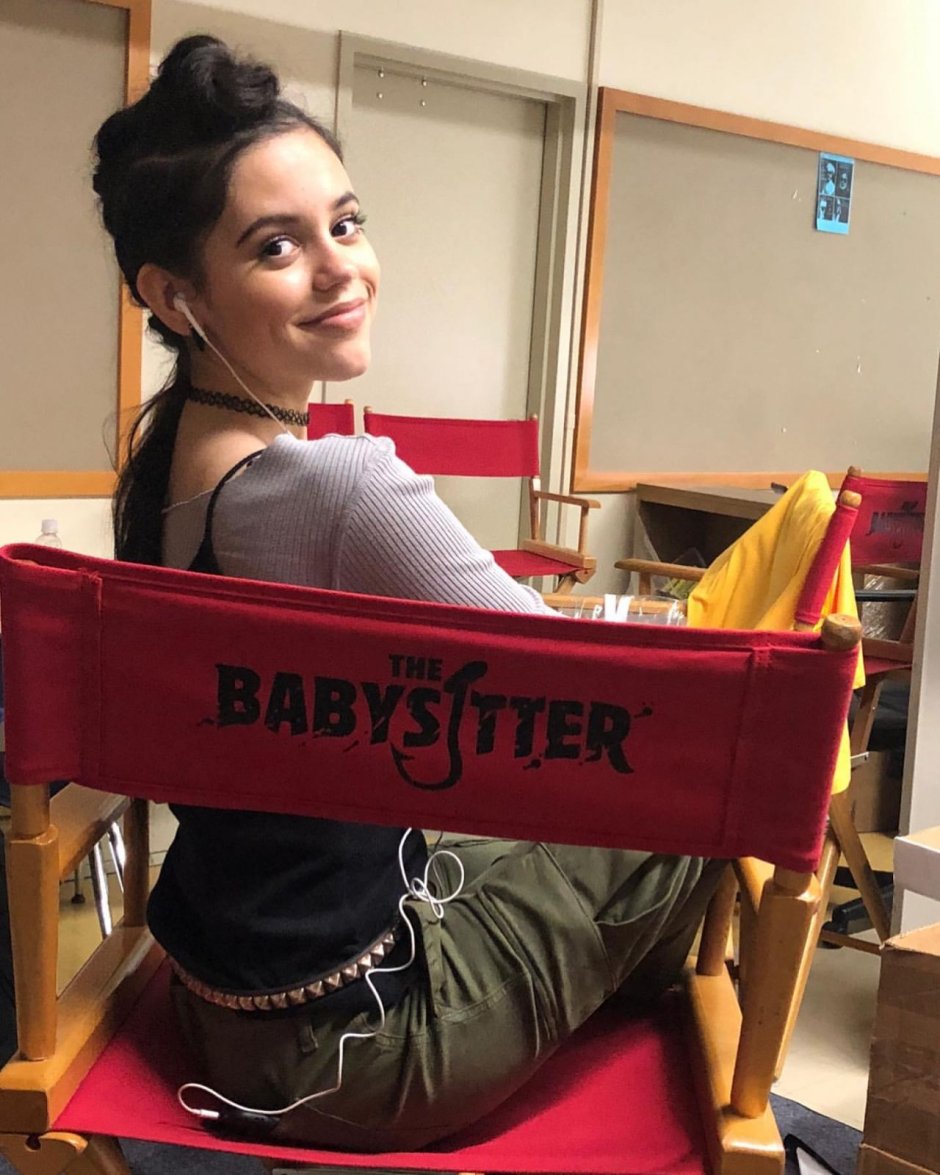 Jenna Ortega in jeans
