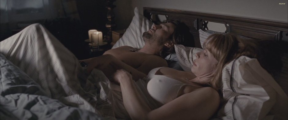 Lauren Holly Erotic scenes