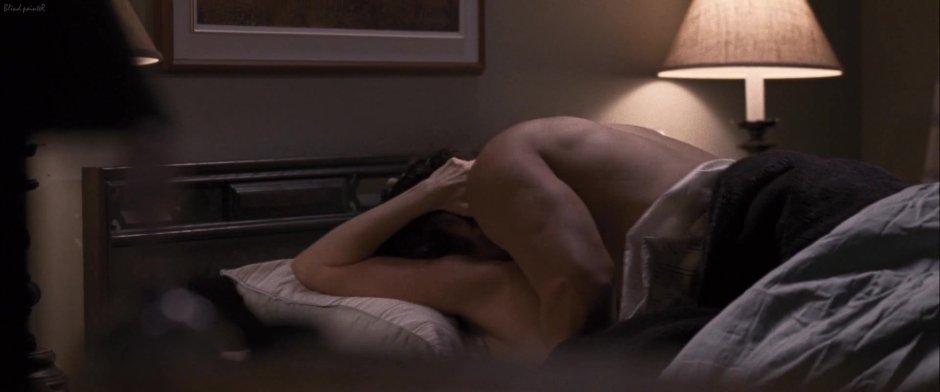 Lauren Holly Erotic scenes