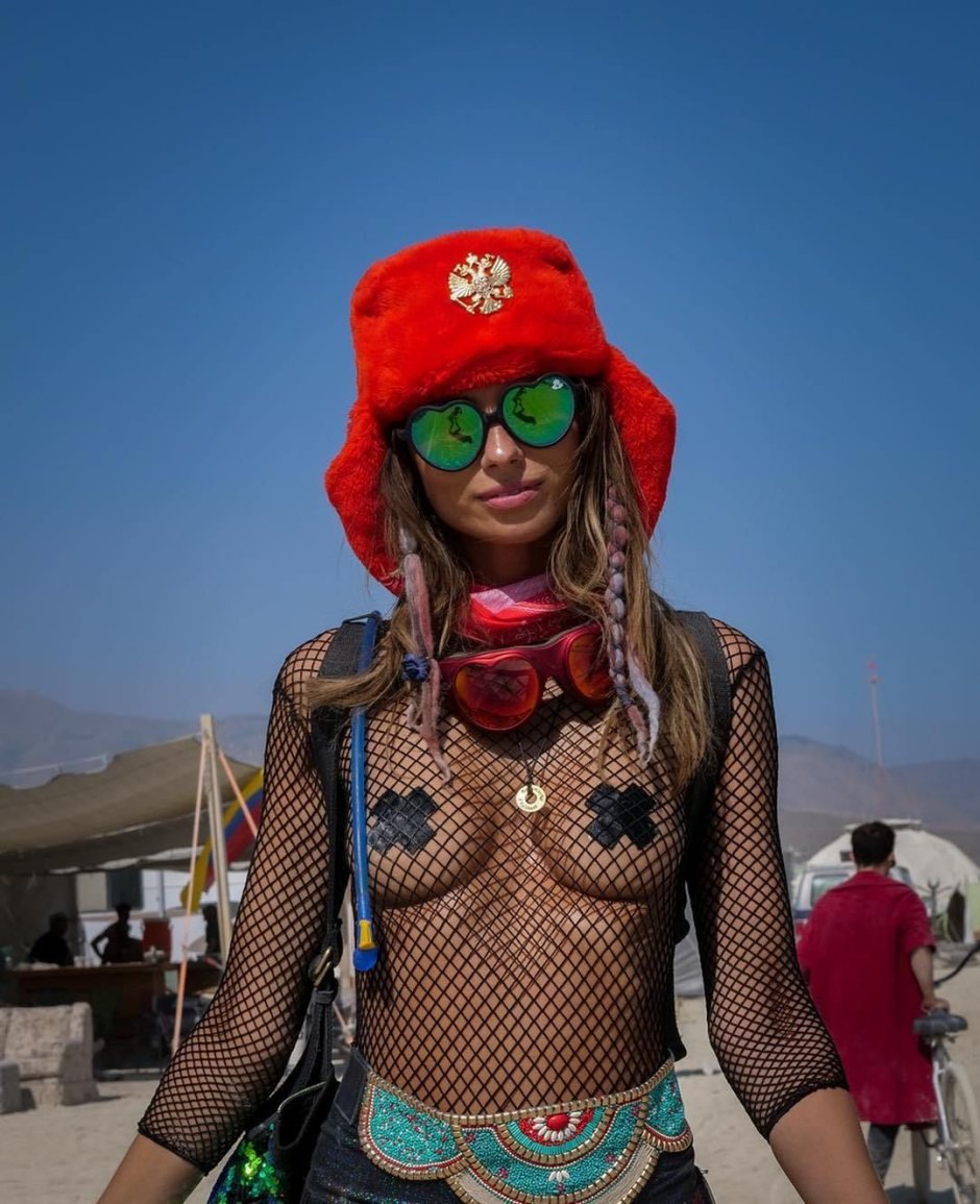 Festival Berning Men ori Naked