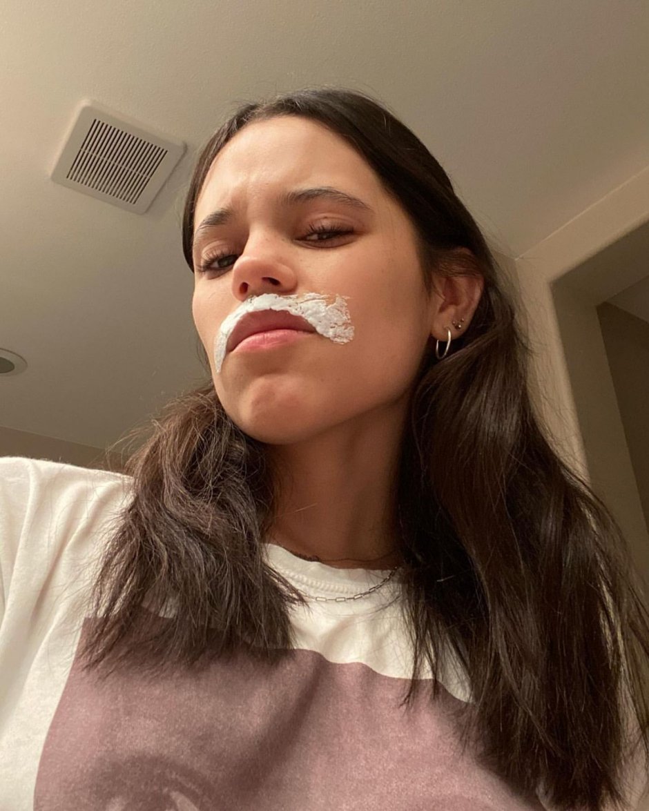 Jenna Ortega Footfetish