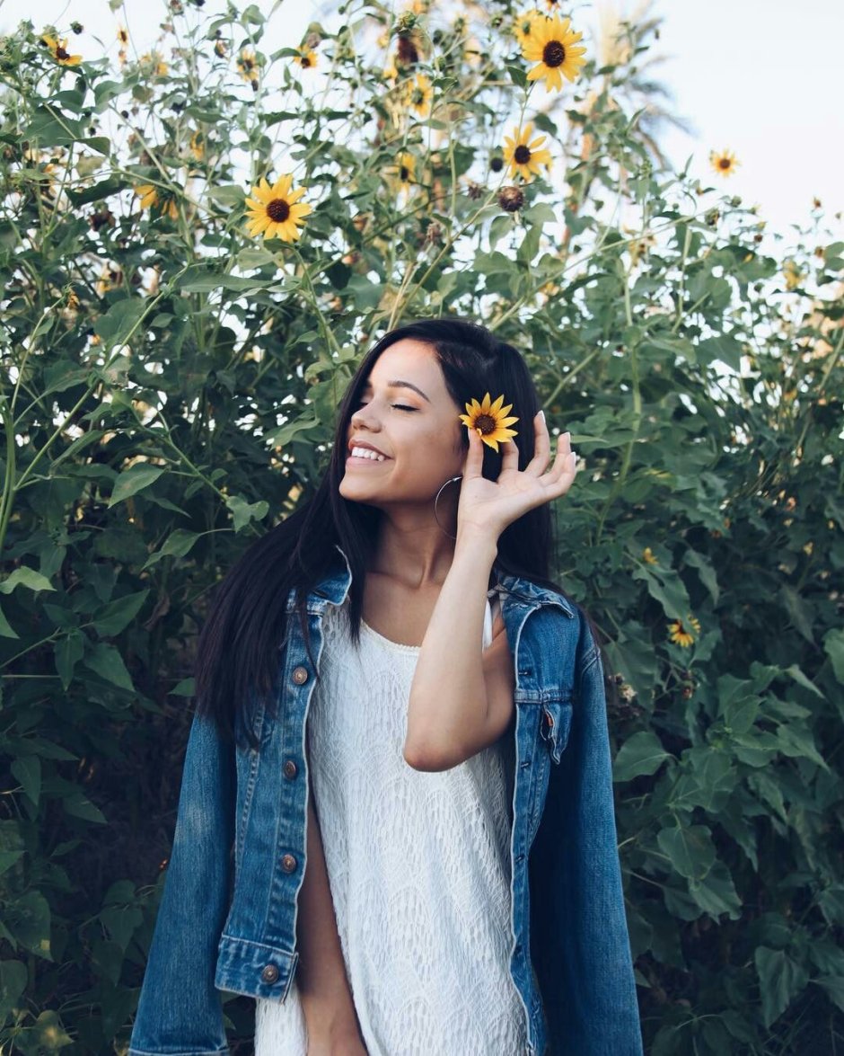 Jenna Ortega Outfits