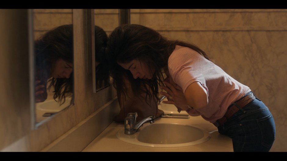Sarah Shahi 2021