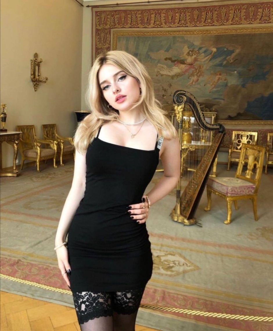 Maryanamoss hot