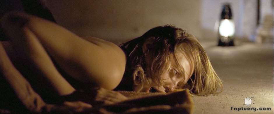 Elizabeth Olsen hot scenes