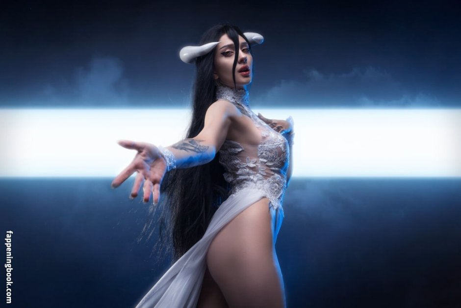Alin ma @xenon_cosplay drain 18 priest ero