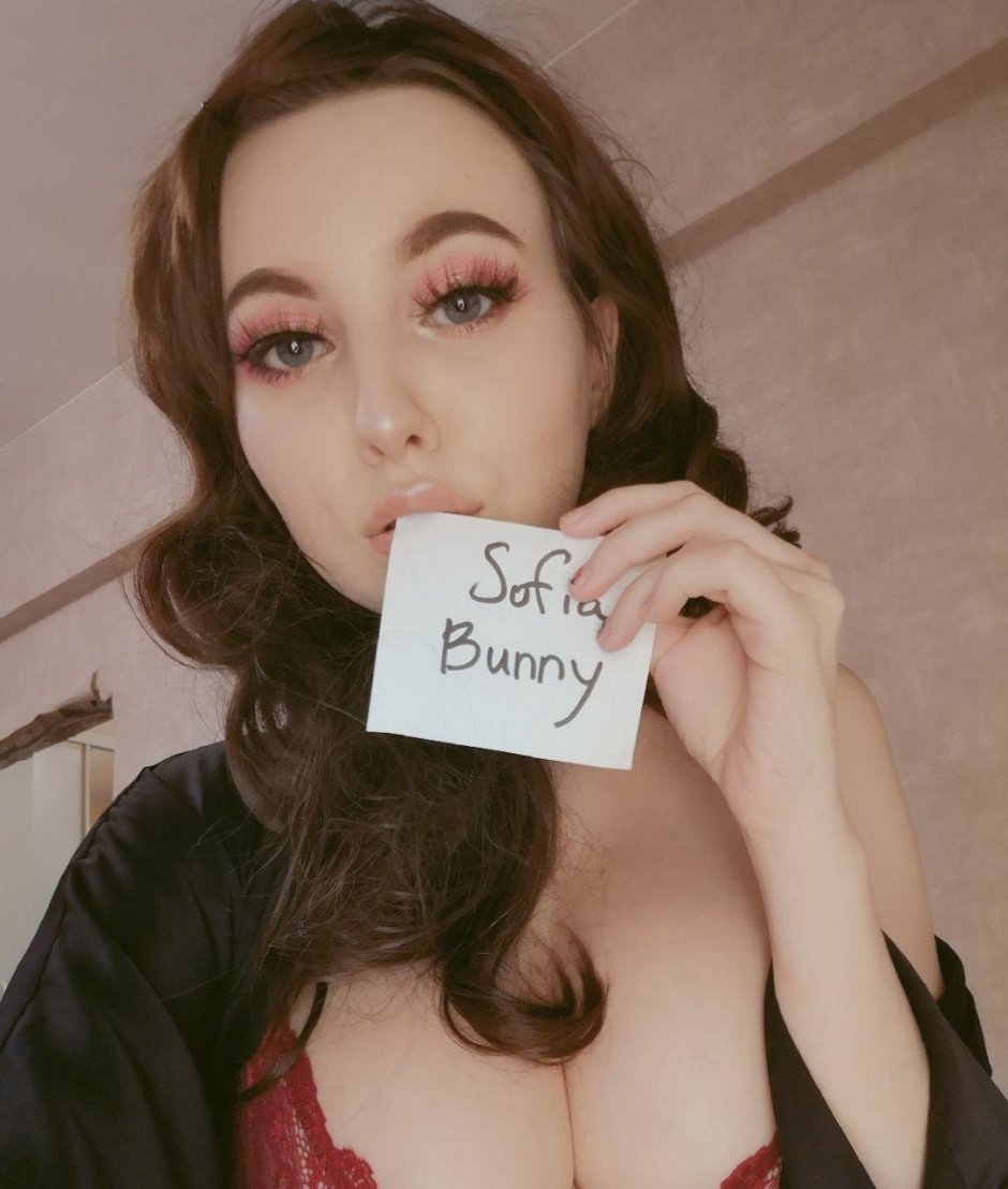 Sofia Jamora +18