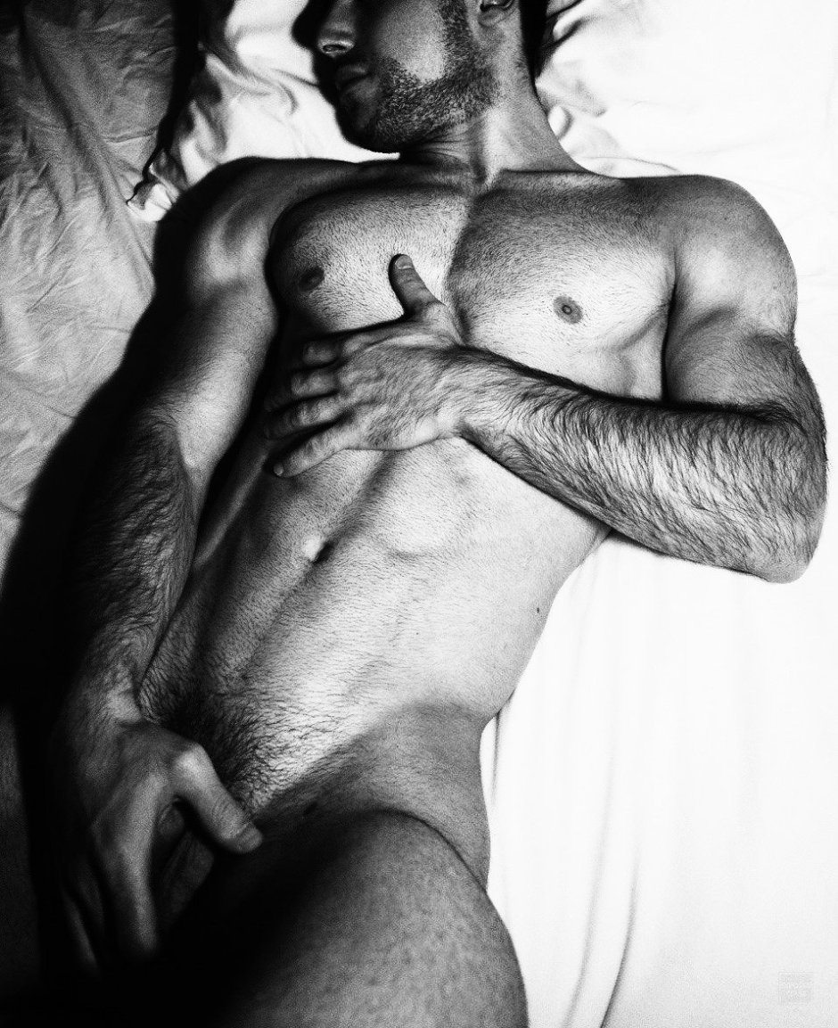 Photoshoot of naked men