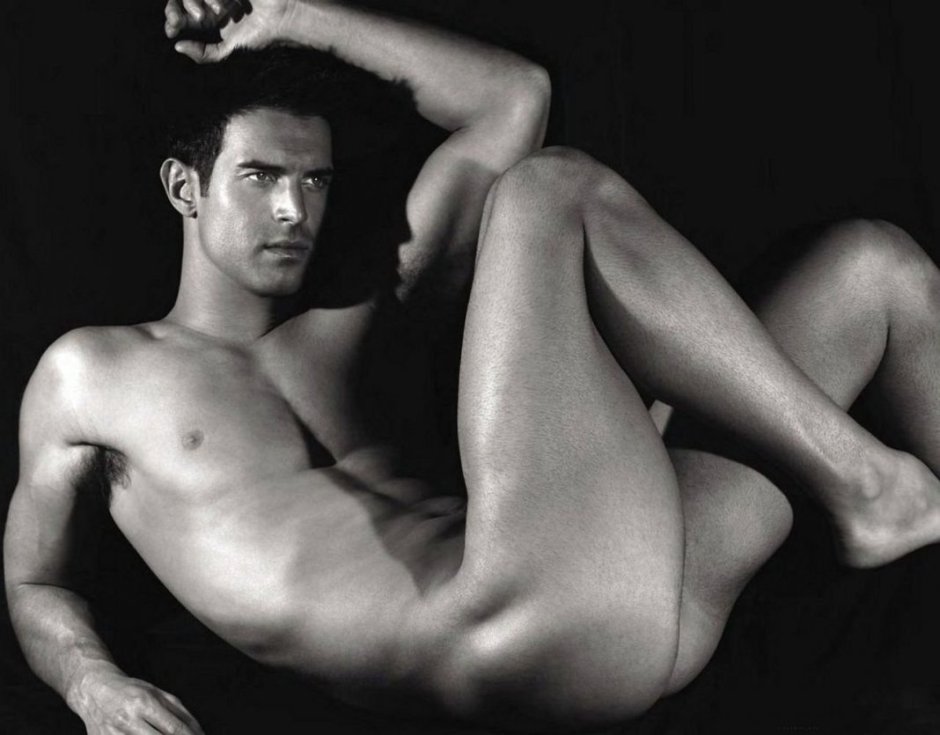 Bodybuilder Zeb Atlas Naked