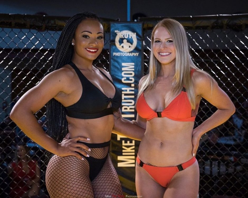 Octagon Gerl UFC Asian