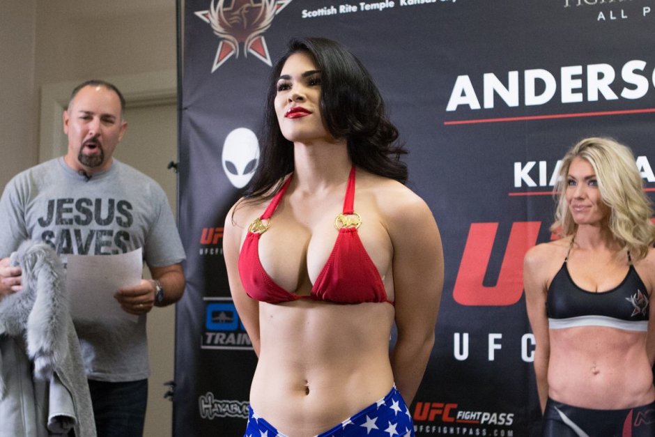 Hall UFC Korean