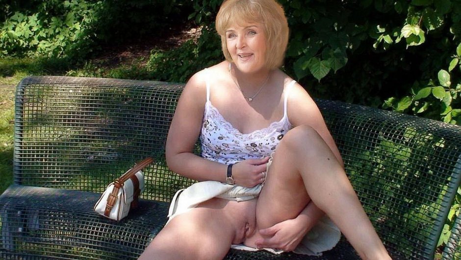Elderly women without panties
